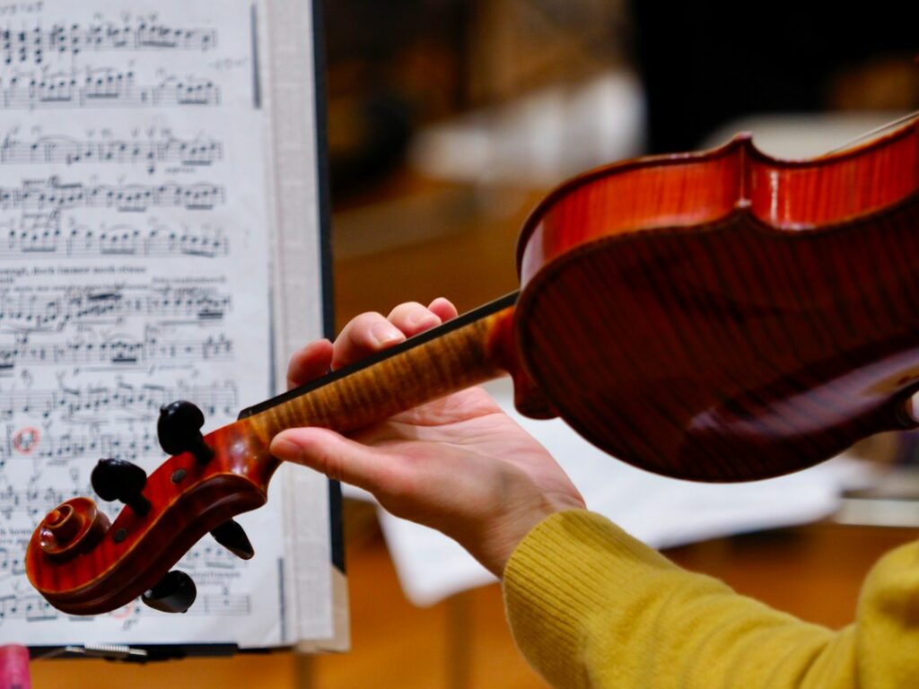 Learn to Play Violin: Best Apps for Beginners